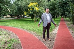 Polgár Zoltán alpolgármester az új futópályát mutatta be